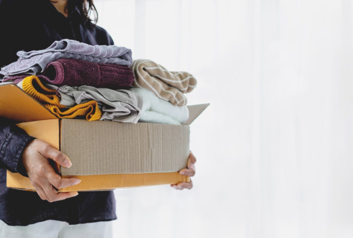 Cómo empacar ropa para mudanza paso a paso y sin arrugas